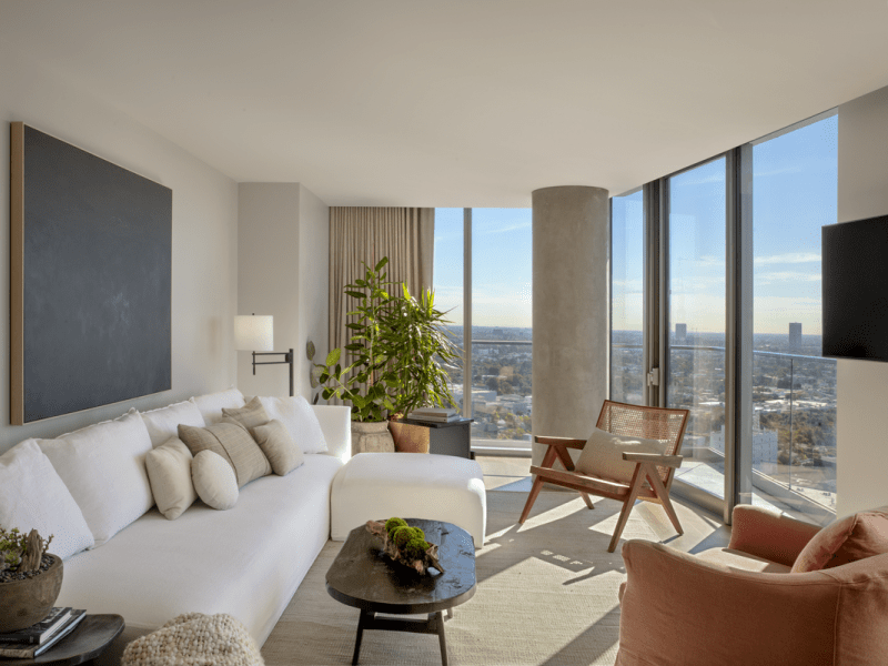 Suite accommodation with views of the city