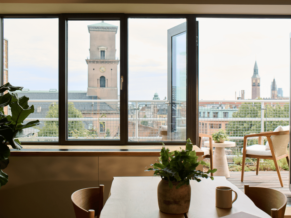 Terrasse privée de 1 Hotel suite de 1 Hotel Copenhagane avec vue sur la ville