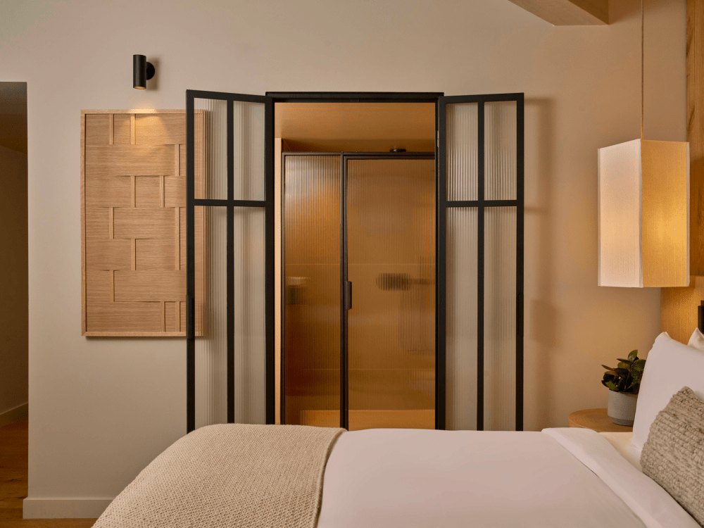 Salle de bains en alcôve