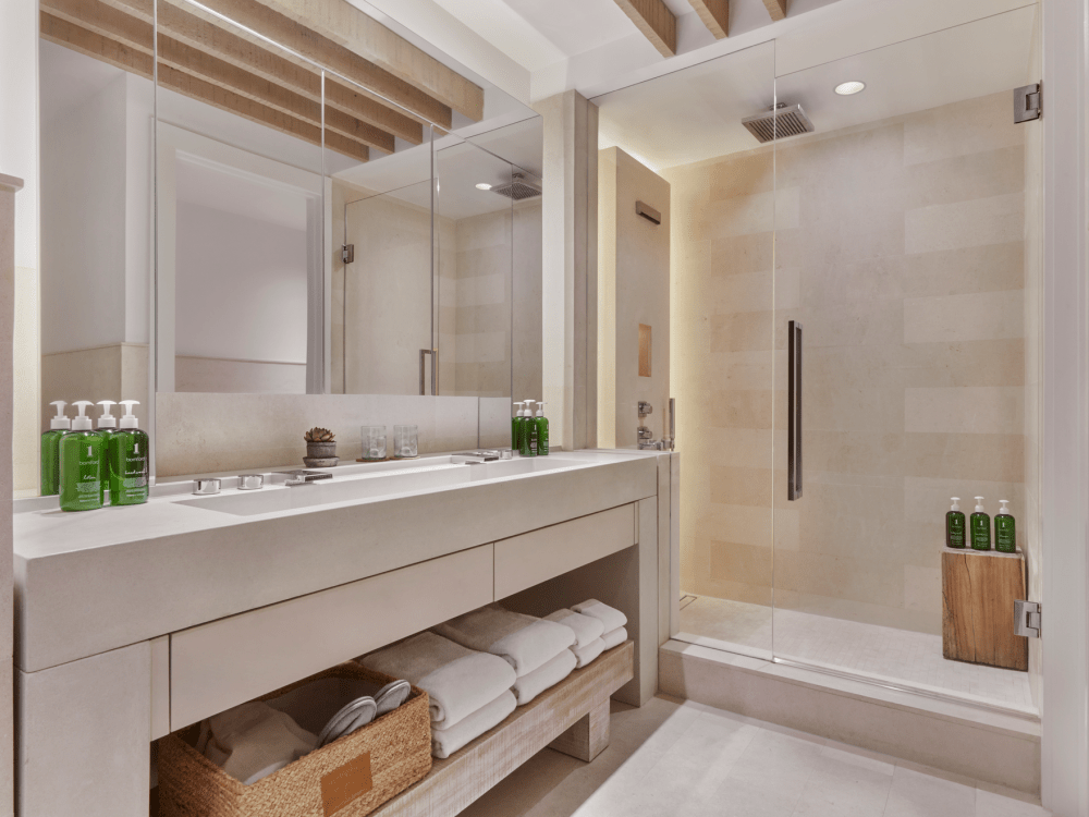 Vue sur l'océan Penthouse 3 chambres avec balcon et salle de bain