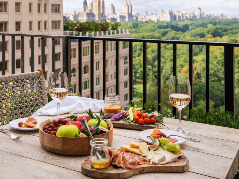 in-room dining