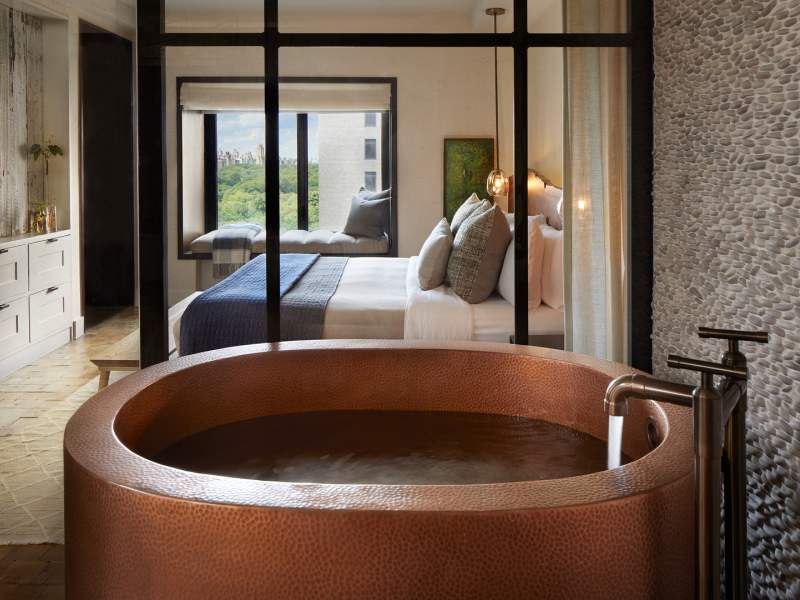 Greenhouse Suite bathroom