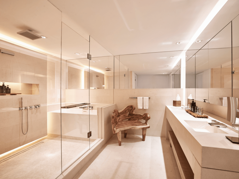 A master bathroom