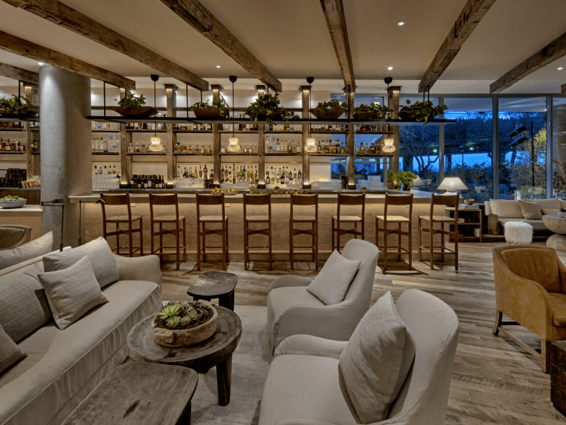 The bar and lounge at Juniper