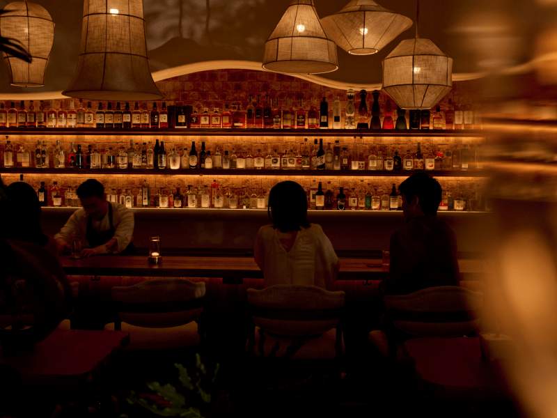 Pop-up dédié aux en-cas de bar mettant à l'honneur 81
