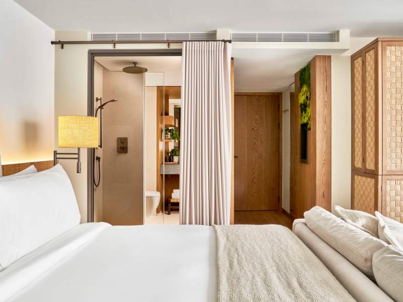 Lounge king bed at 1Hotel Mayfair