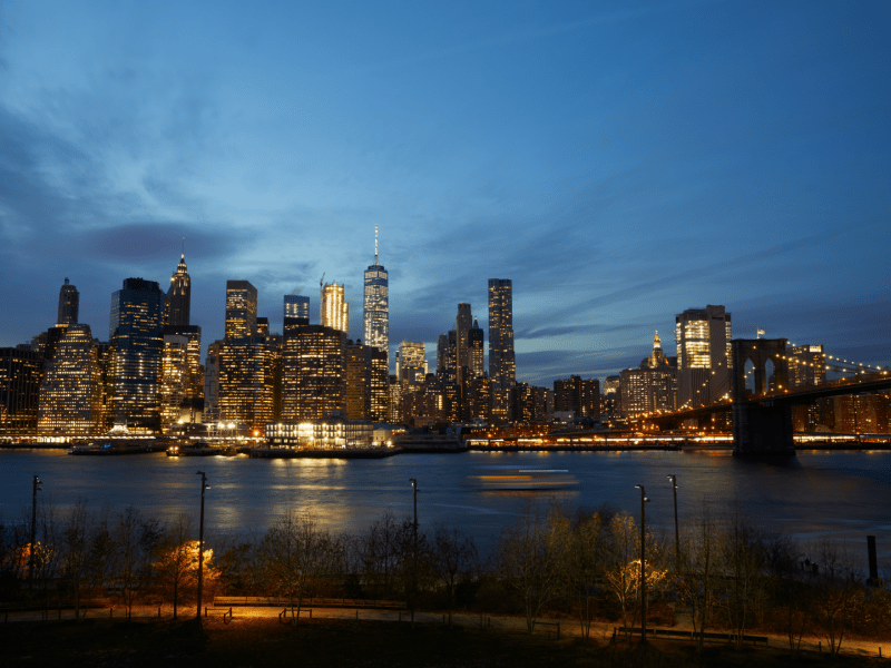 New Yew skyline at night