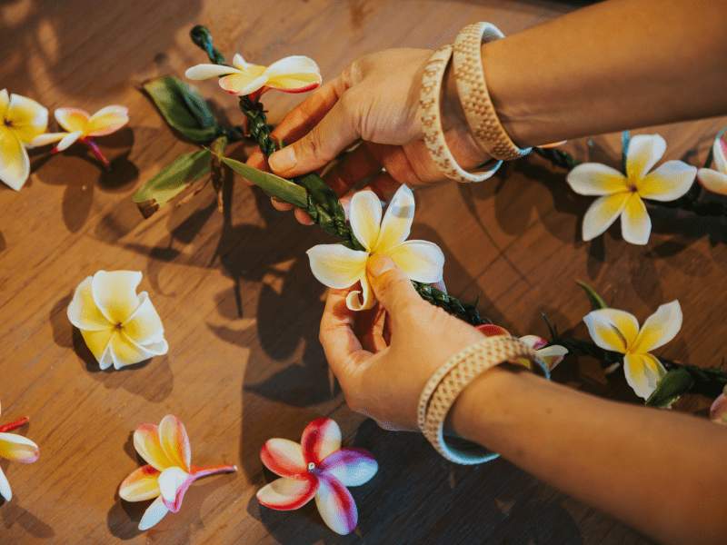 Ti leaf lei making