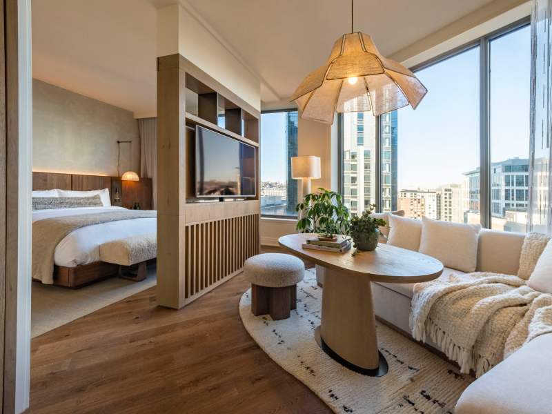 1 Hotel Seattle suite