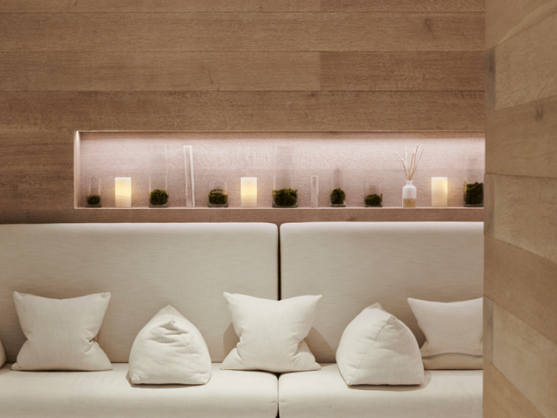 A bench with pillows 