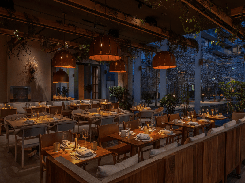 Casa Madera Dining