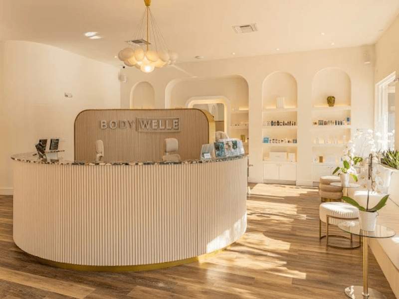 BodyWelle reception desk
