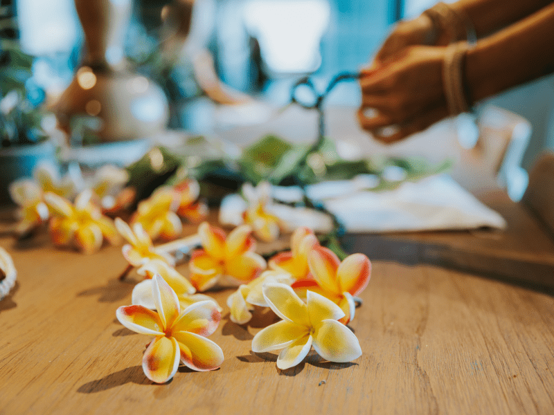 lei making 
