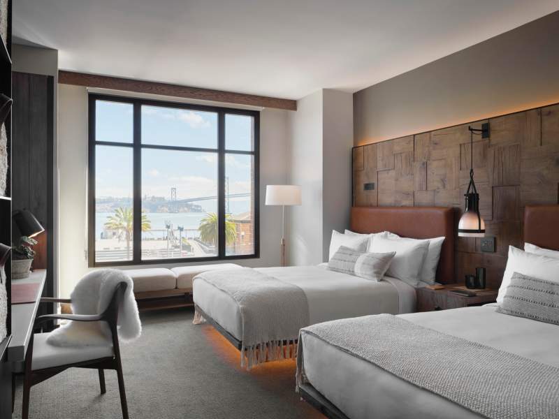ヘッドボード　帝国ホテル 風　シングル Waterfront Two Queen -1 Hotel San Francisco