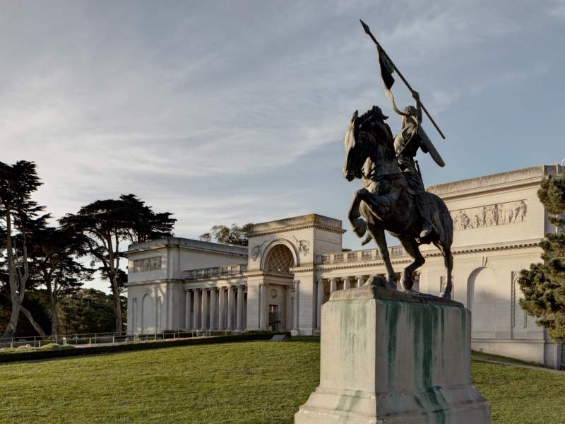 Statue in front of the legion of honor