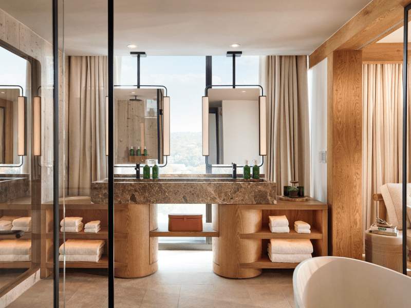 Lake One Bedroom Suite Balcony Bathroom 