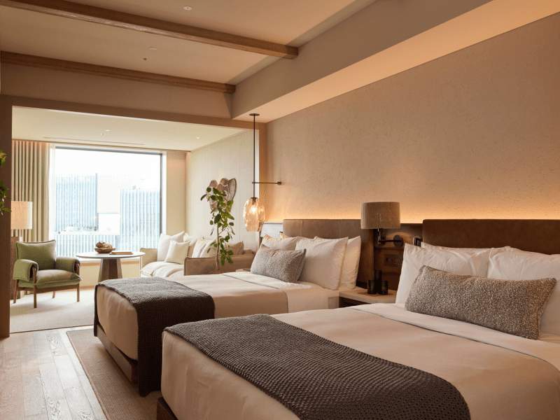 スカイラインラウンジ・ツー・クイーン｜1 Hotel Tokyo【公式】