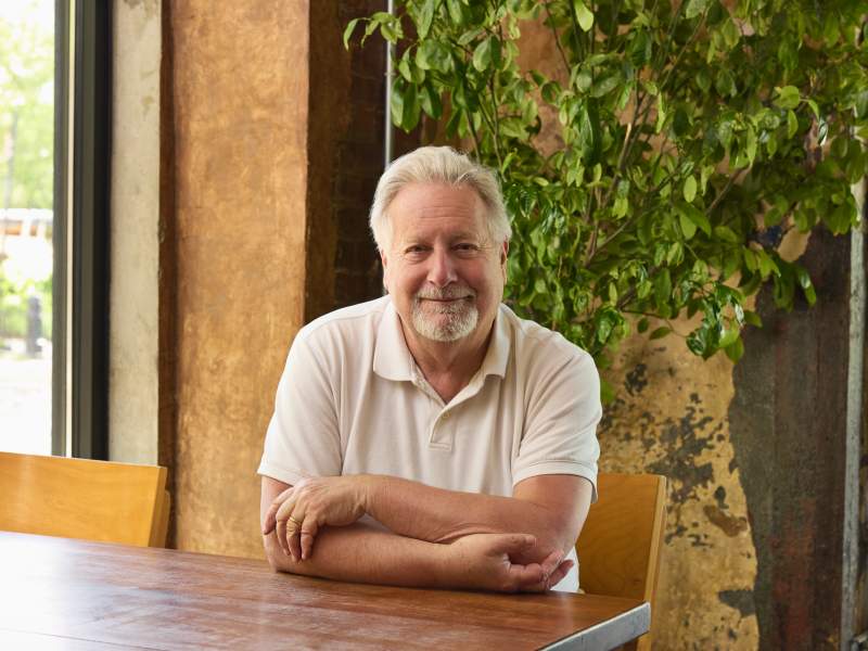 johnathan waxman headshot