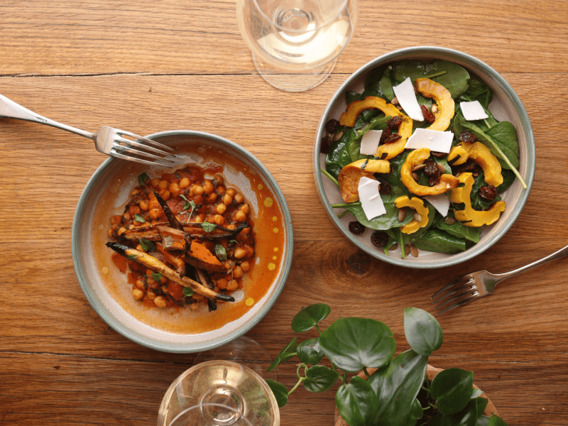 Bowl of chickpeas and salad