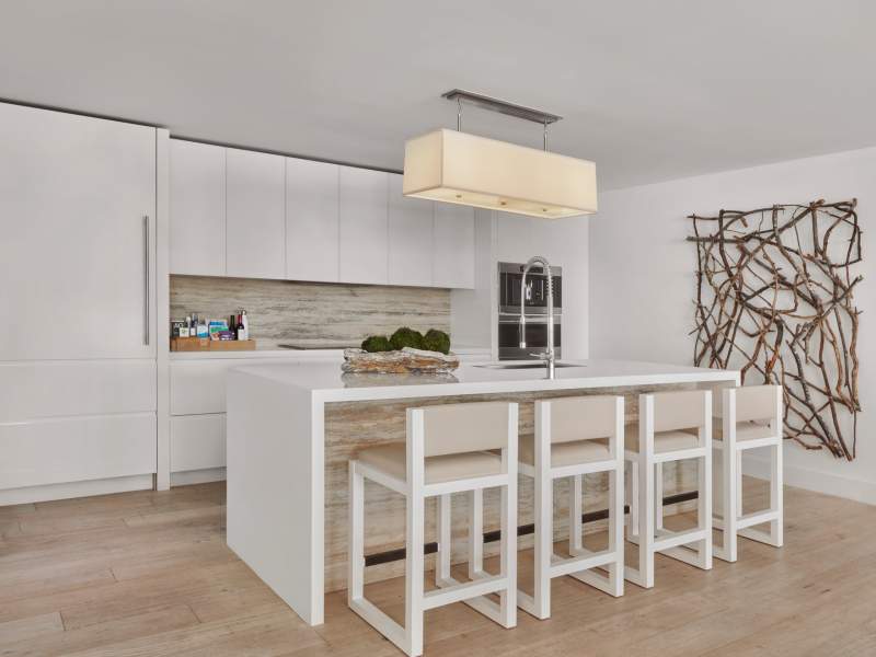 Ocean View 3 Bedroom Penthouse Balcony-Kitchen