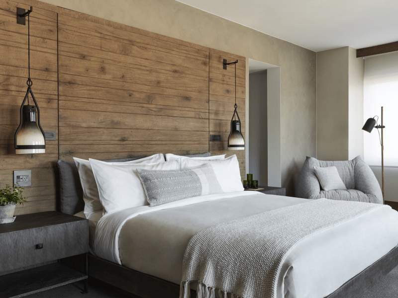 Panoramic Waterfront Suite