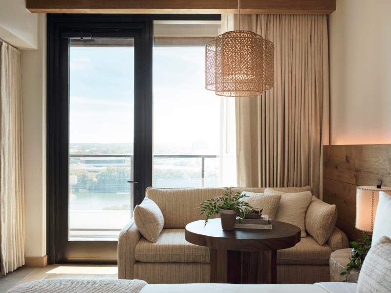 Lake King Balcony Seating Area