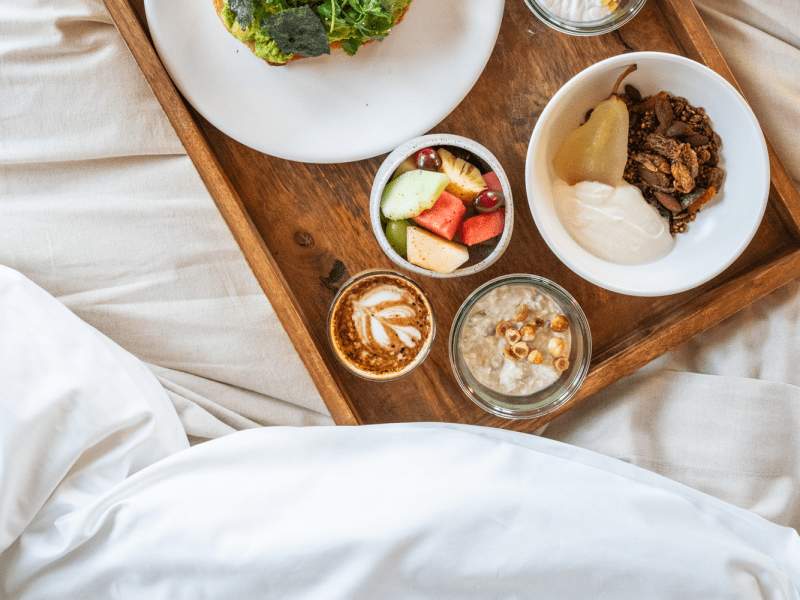 In room dining breakfast