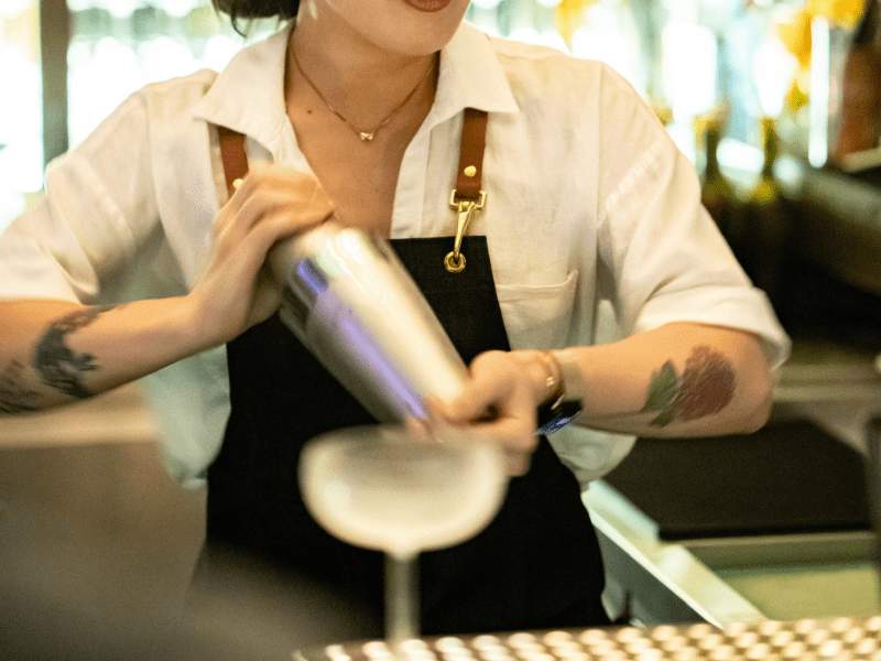 Waka of Nozawa Gin Bar Shift