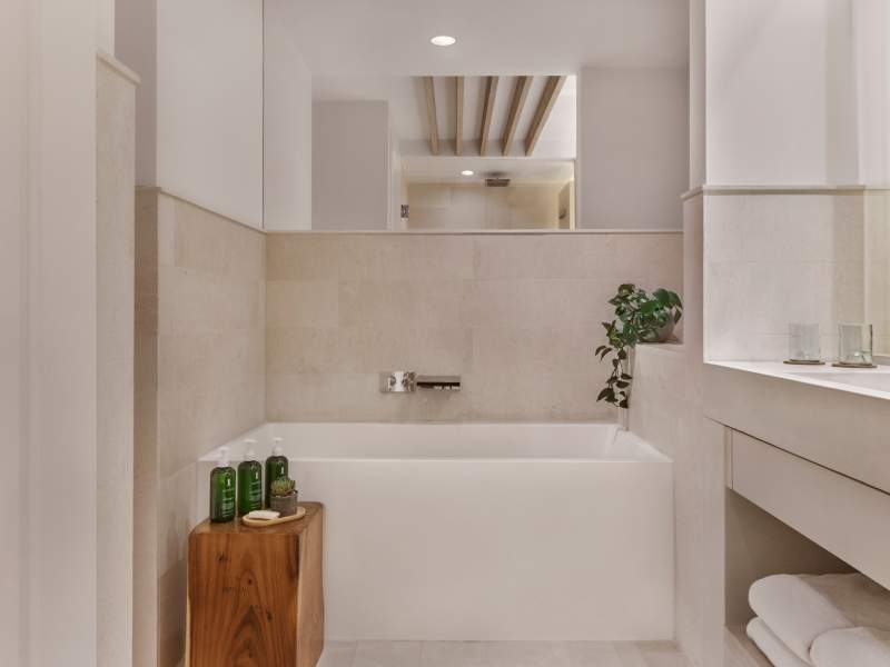 Ocean View 3 Bedroom Penthouse Balcony-Bathroom