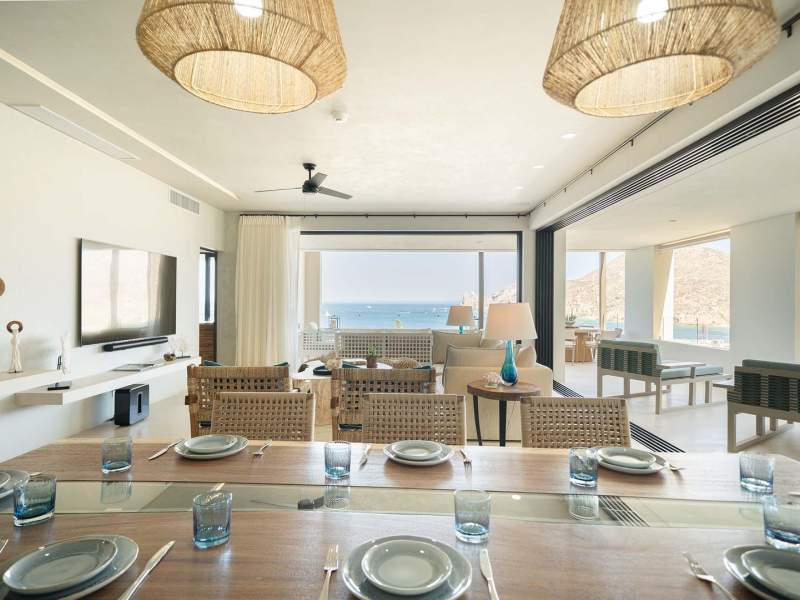 식사를 위한 테이블 세트