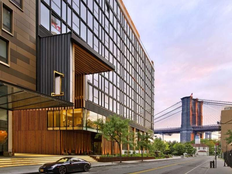 Entry to 1 Hotels Brooklynn Bridge