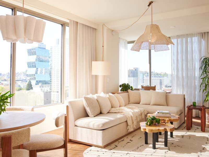 Living Room in Space Needle 1 Bed Suite