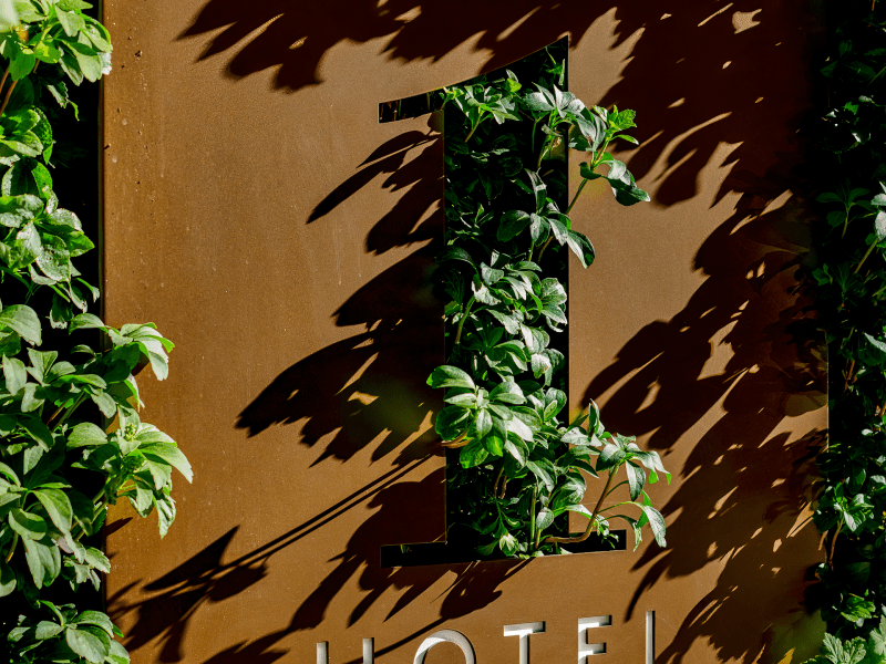 1 Hotels Sign