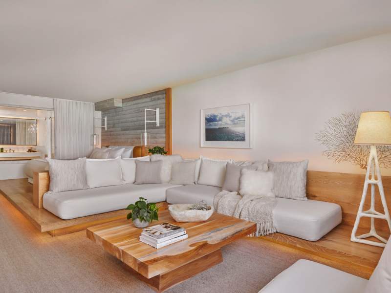 hotel room living area