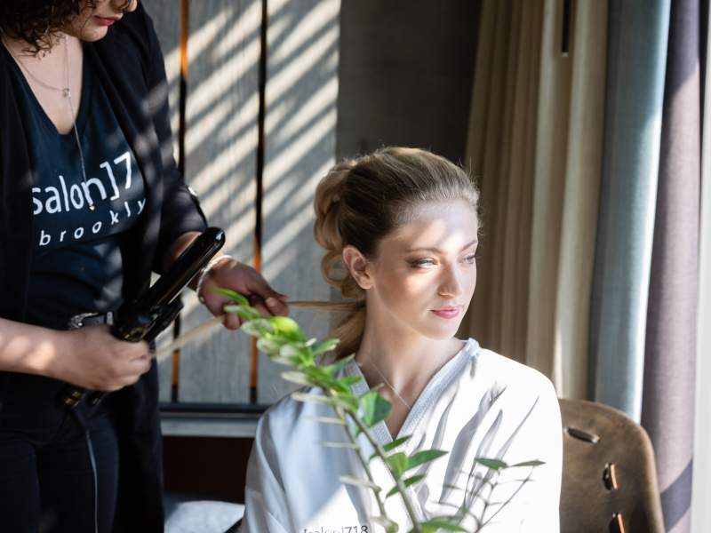 hairstyling with salon 718