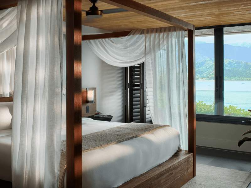 Puu Poa Loft Suite Bedroom
