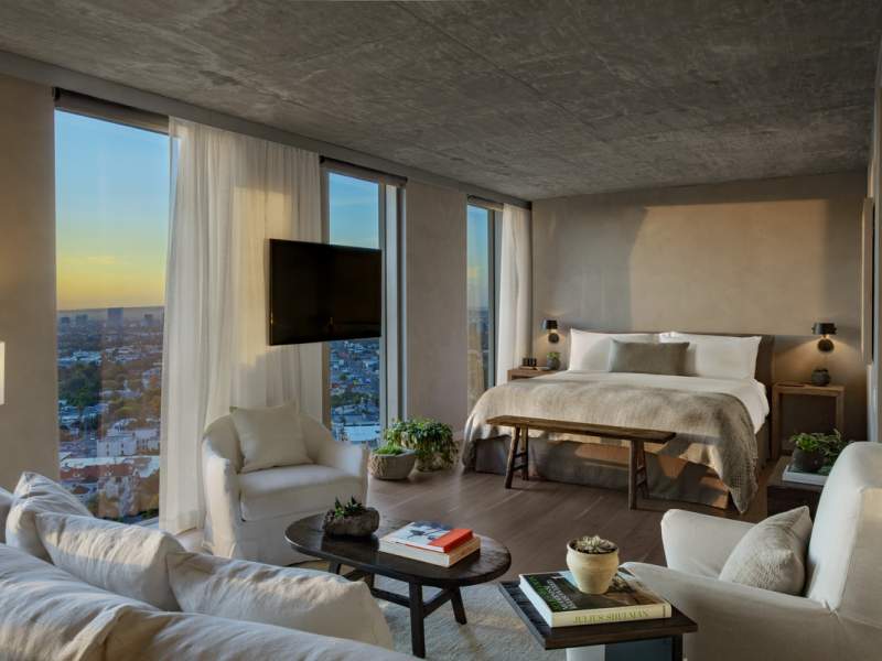 Canyon House open concept living area