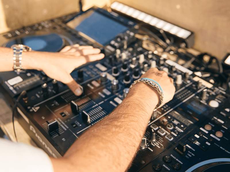 DJ on Harriet's Rooftop