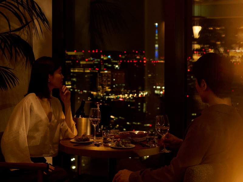 니니 레스토랑의 손님들