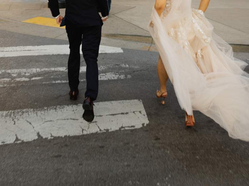 Mariés sur un chemin de traverse