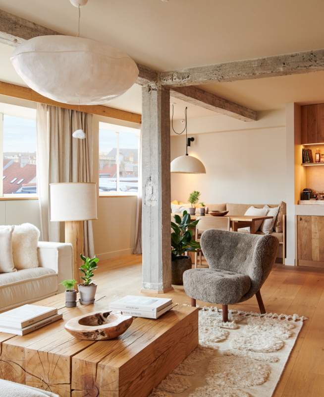 A beautiful suite with living room and kitchen