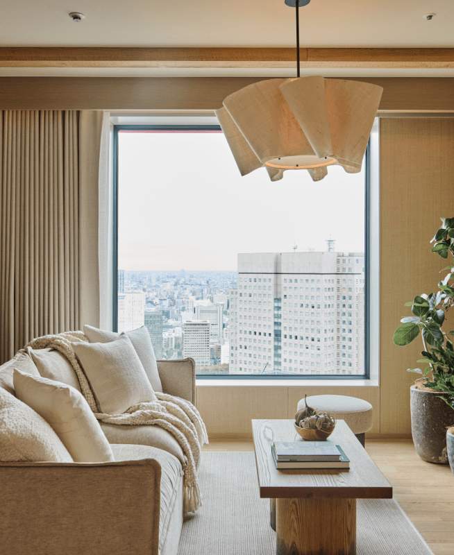 Living room of the Panoramic Park 1 Bedroom Suite