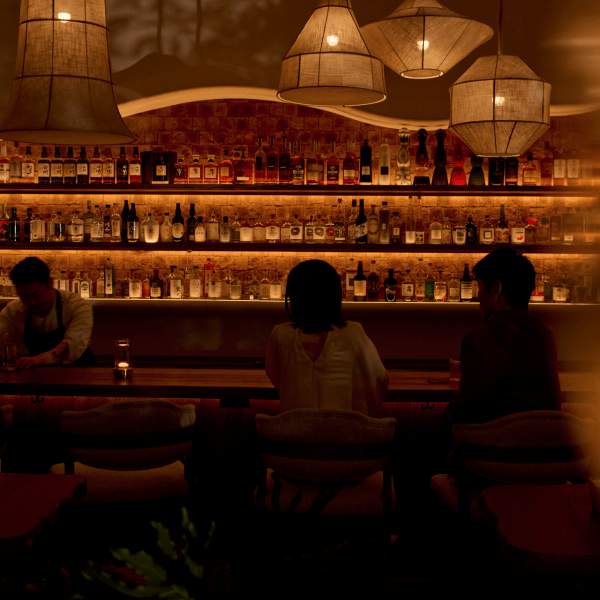 Pop-up dédié aux en-cas de bar mettant à l'honneur 81