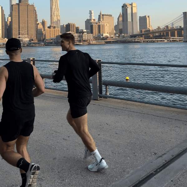correr por el parque del puente de brooklyn