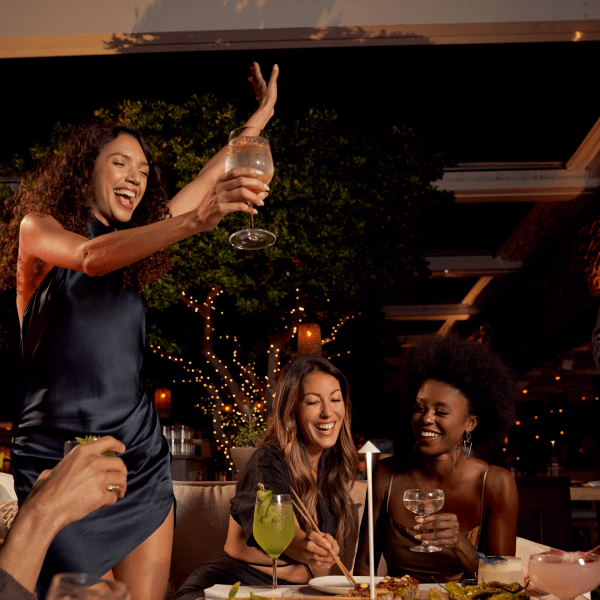 People enjoying dinner and drinks