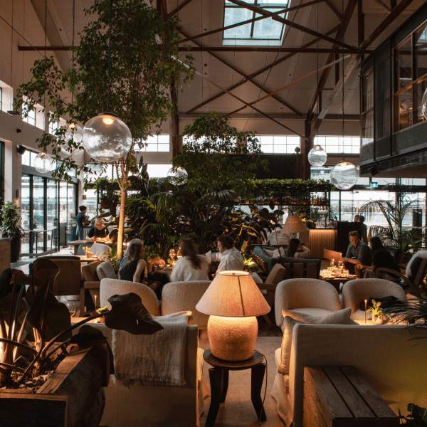 Crane Bar and Lounge