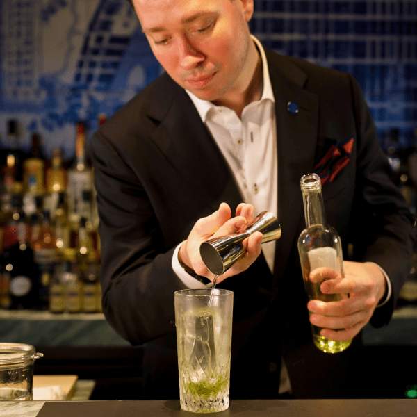 Service au bar pour les clients