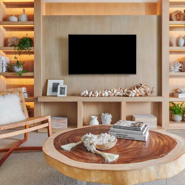 Living area with tv and table