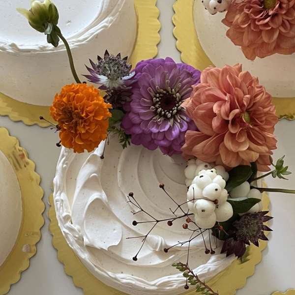 Cakes decorated with flowers