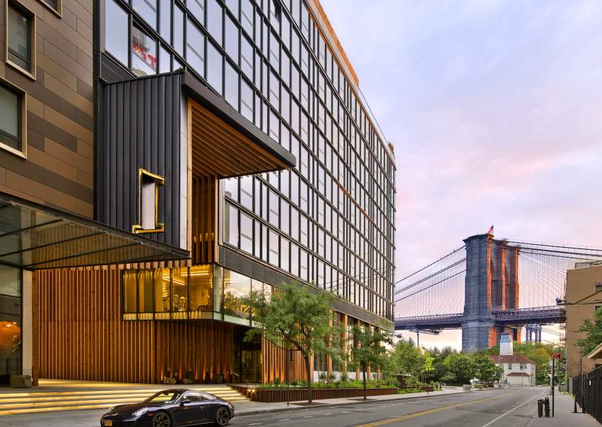 1 Hotel Brooklyn Bridge Exterior